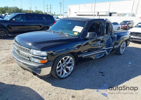 2001 Chevrolet Silverado 1500 Ls из США, поврежденный, VIN 2GCEC19VX11142637